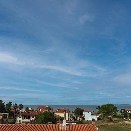 Апартаменти Pola'S Loft Ієрісос Екстер'єр фото